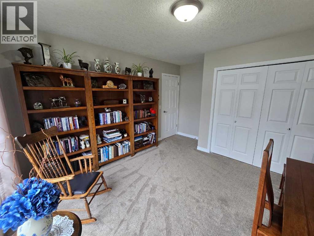 79 Park Place W Property Photo 24