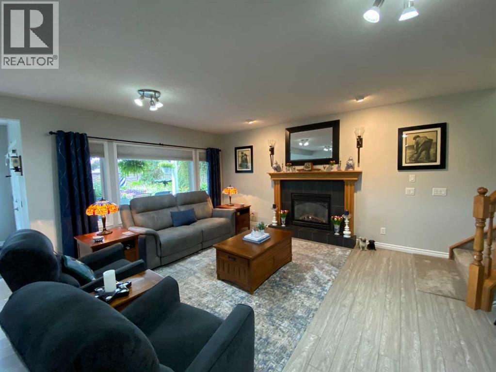 79 Park Place W Property Photo 26