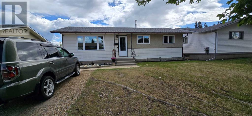 9213 108 Avenue Property Photo 1
