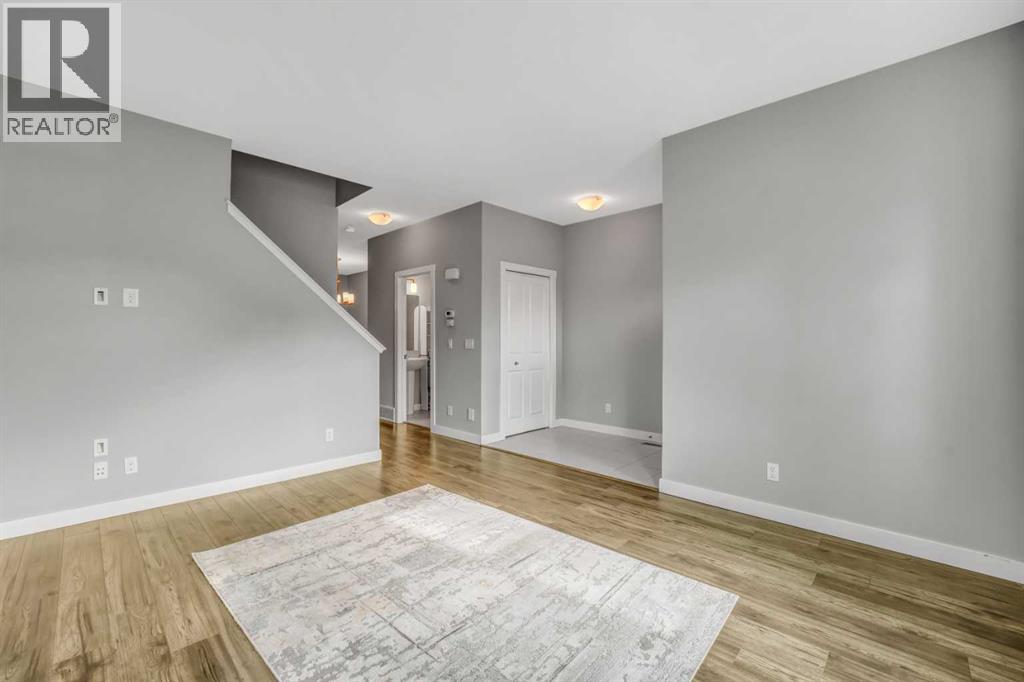 315 Hillcrest Drive Property Photo 3