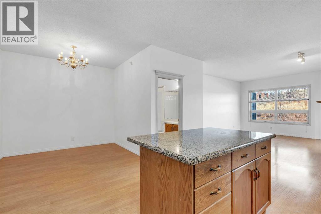 333 Riverfront Avenue Property Photo 6