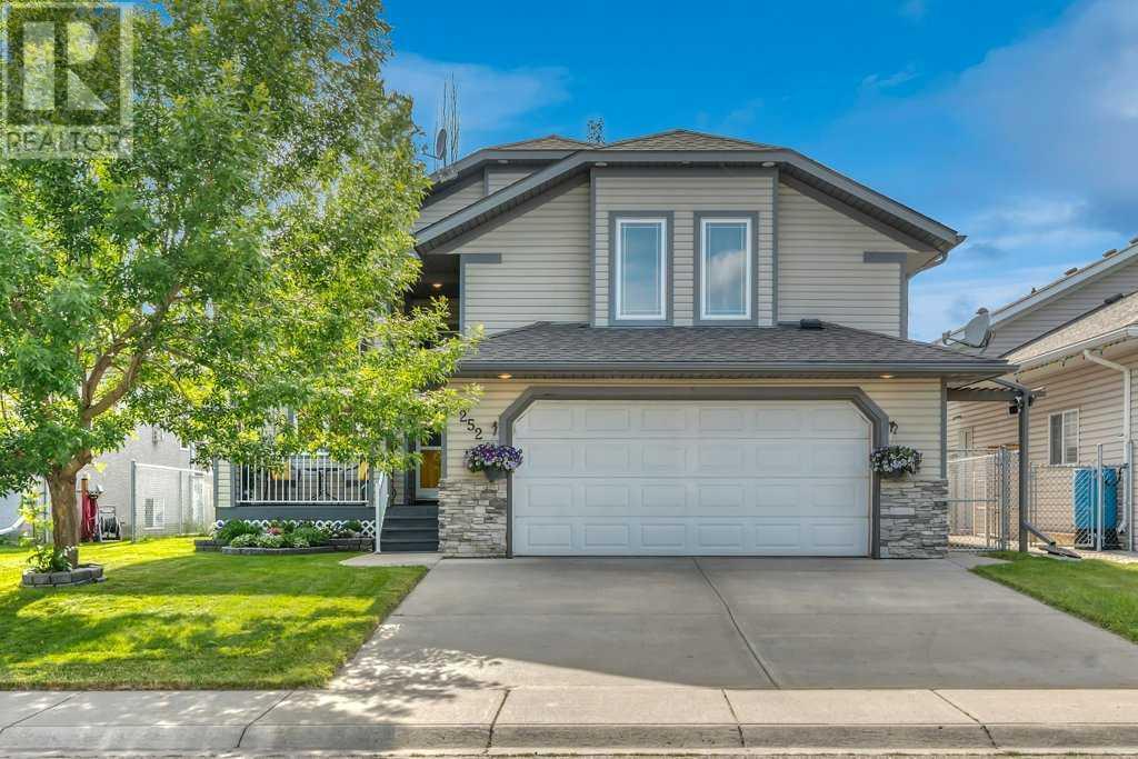 252 Cambridge Crescent Property Photo 1