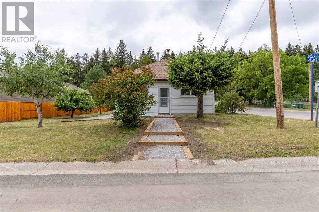 20502 25 Avenue Property Photo 1