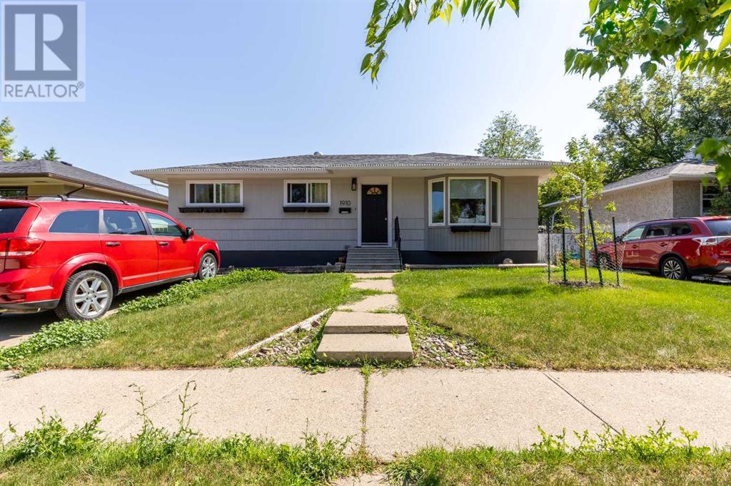 1910 12 Avenue S