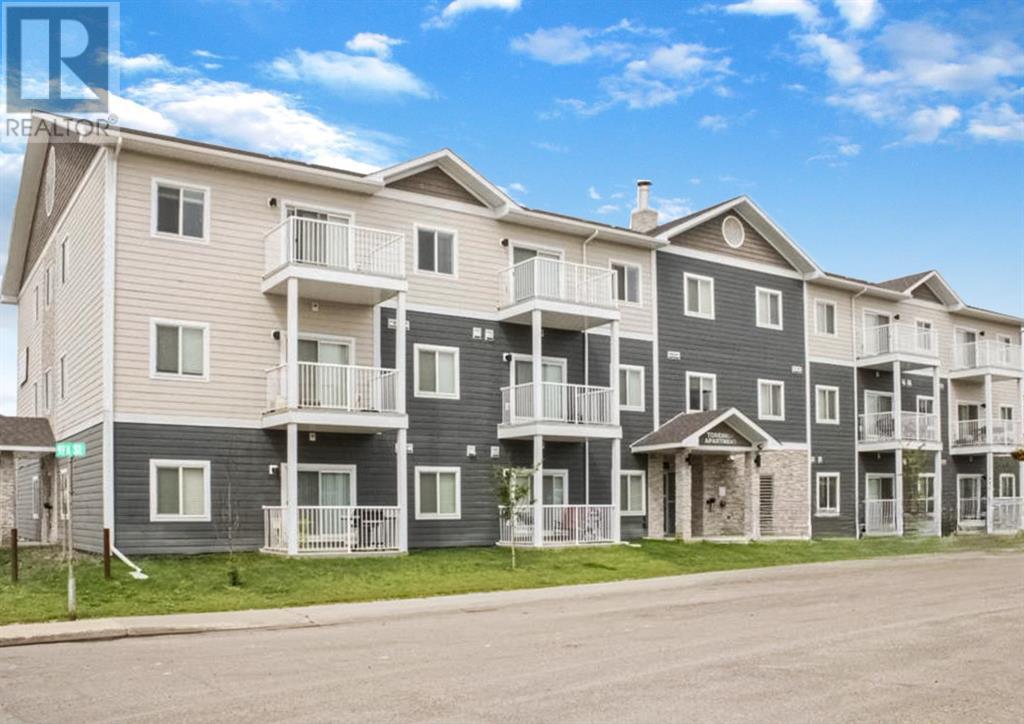 102, 10004 97a Street Property Photo 1