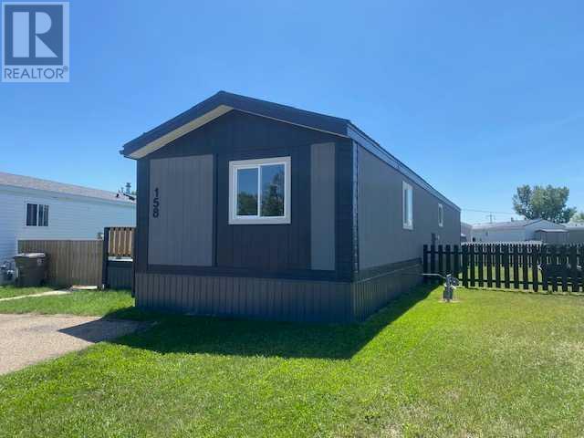 158 Wildrose Court W Property Photo 1