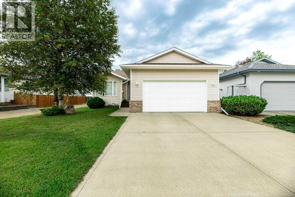 49 Dumas Crescent Property Photo 1