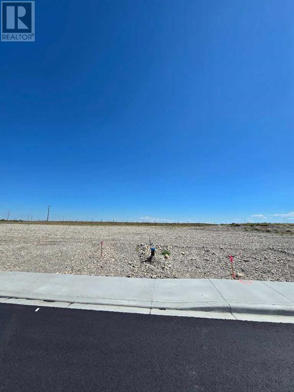 846 18 Street Property Photo 2