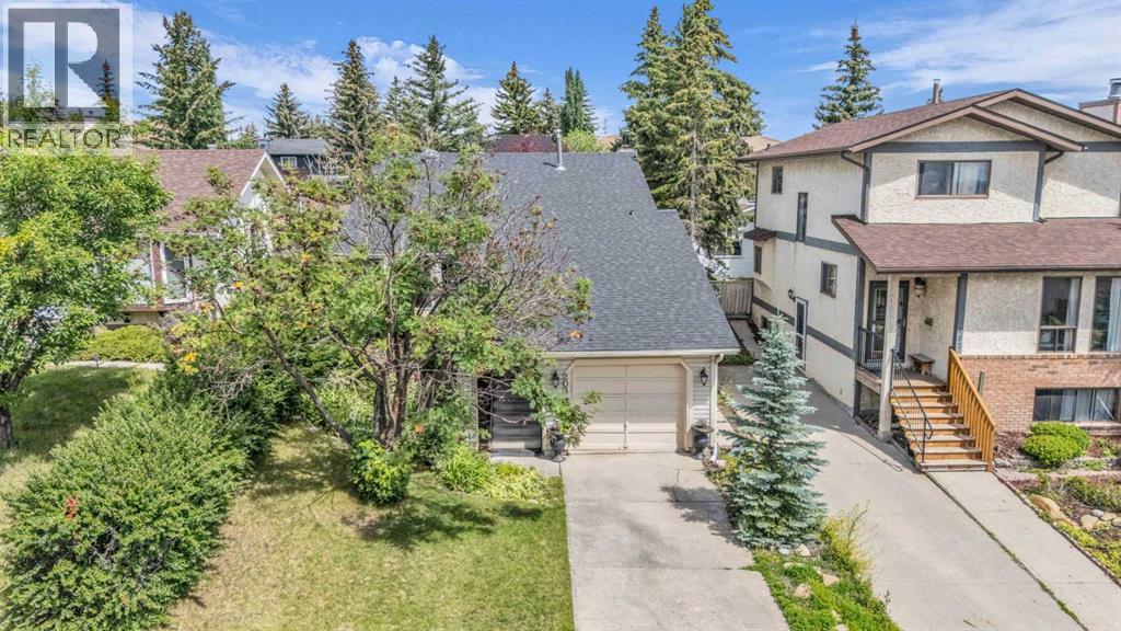 203 Edgeland Road Nw Property Photo 1