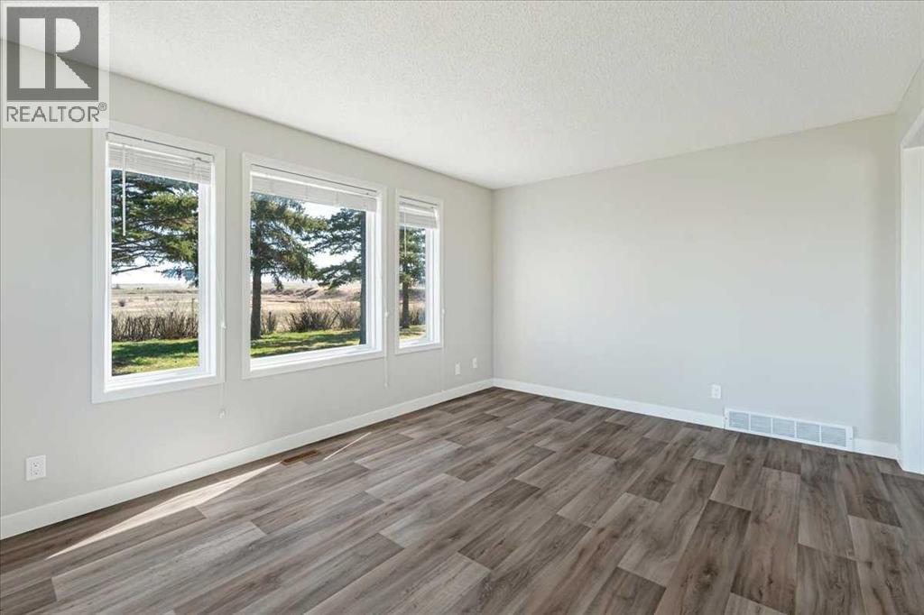 204050 Rr 245 Property Photo 27