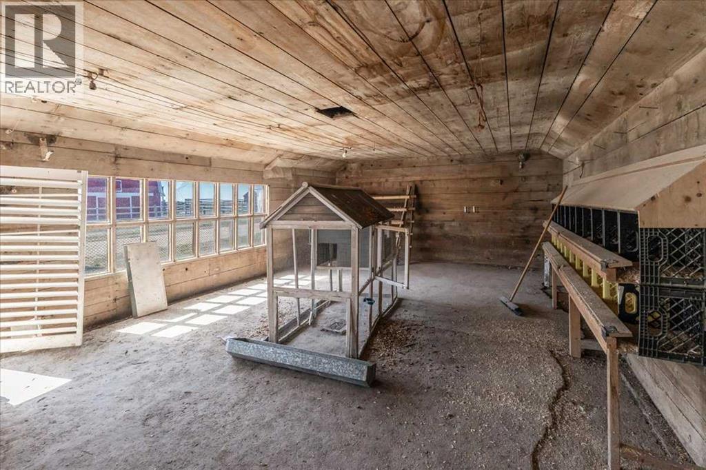 204050 Rr 245 Property Photo 35