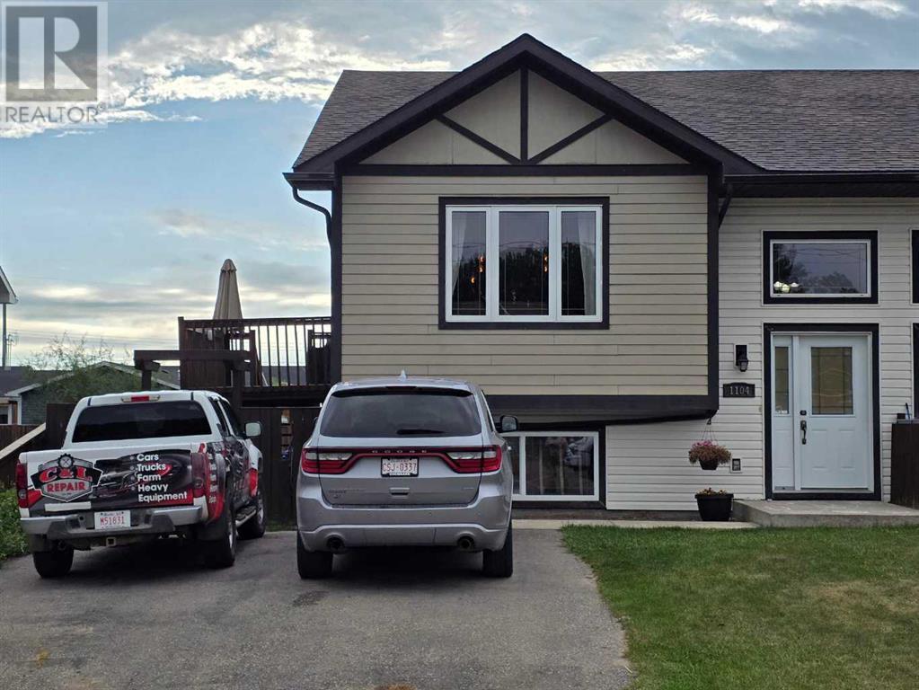 1104 6 Street W