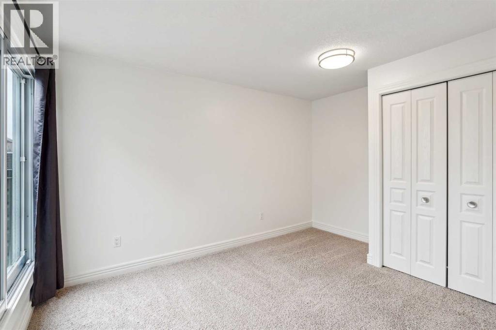 34 Glamis Green Property Photo 31