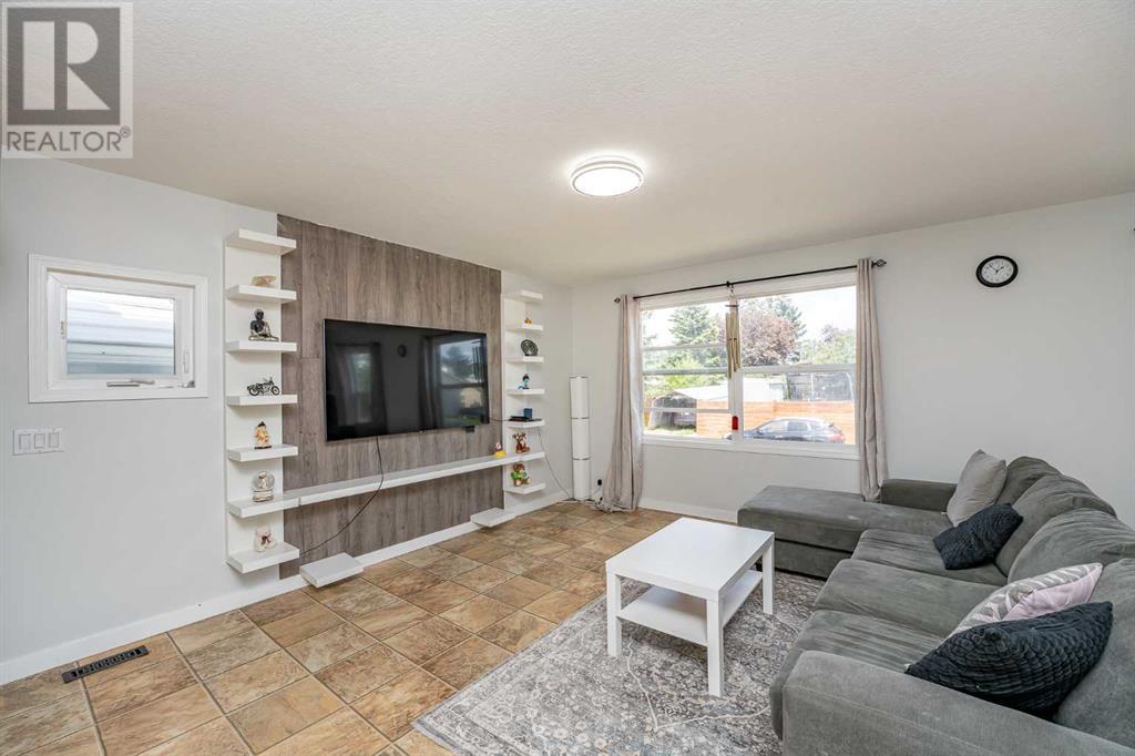 123 Castleglen Road NE