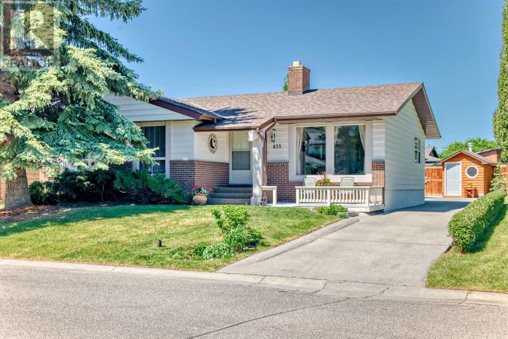 655 Deercroft Way Se Property Photo 1