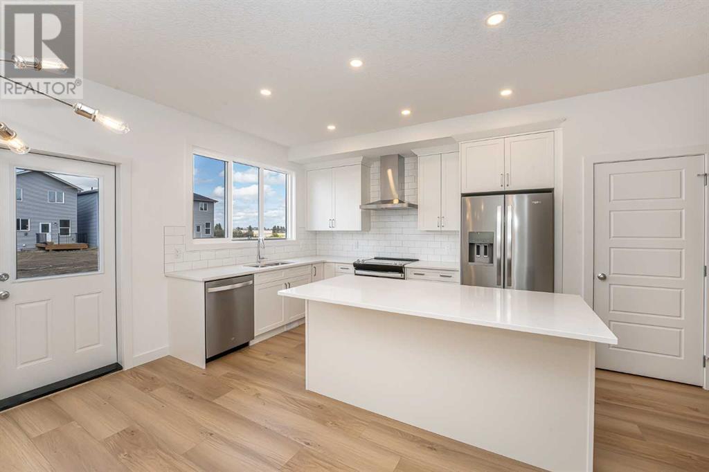 203 Belvedere Crescent Se Property Photo 1