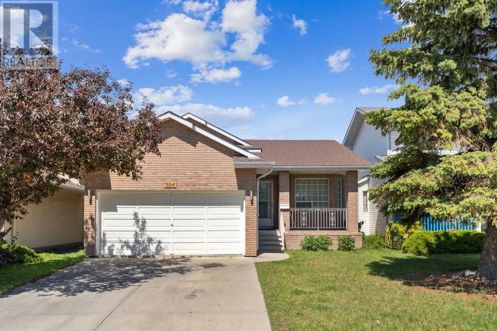 894 Applewood Drive SE
