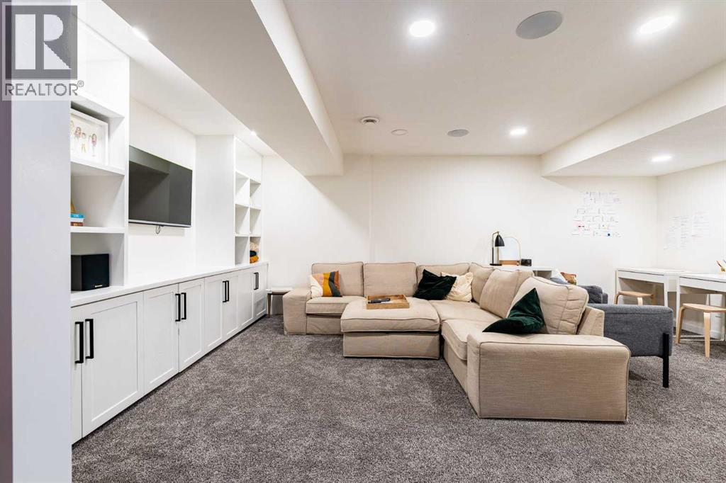 112 Midtown Court Property Photo 12