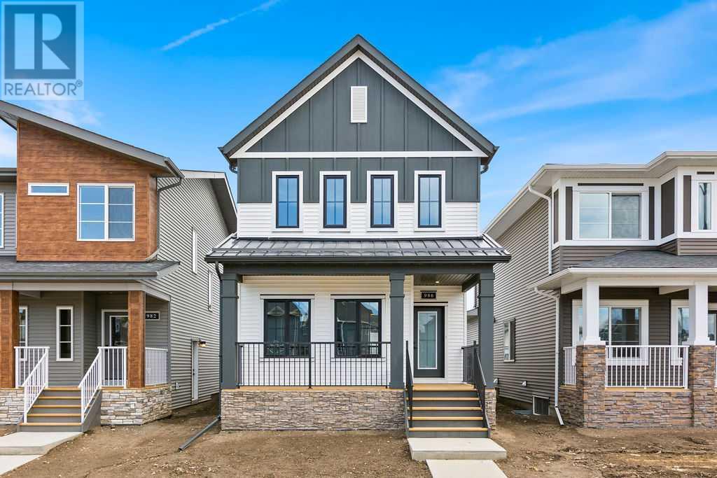 986 Chinook Winds Meadow Sw Property Photo 1