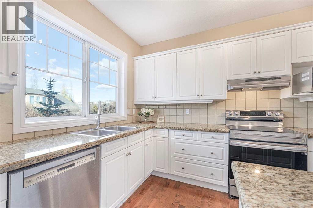 10 Tusslewood Heights Property Photo 11