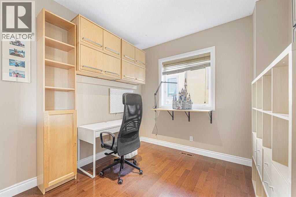 10 Tusslewood Heights Property Photo 18