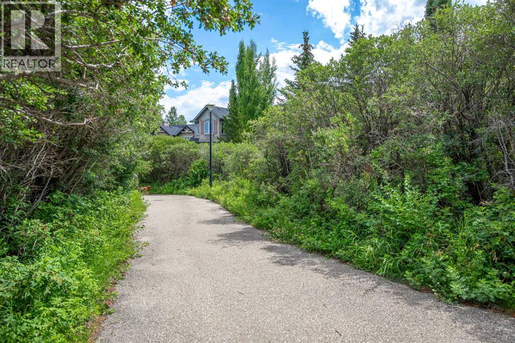 10 Tusslewood Heights Property Photo 48