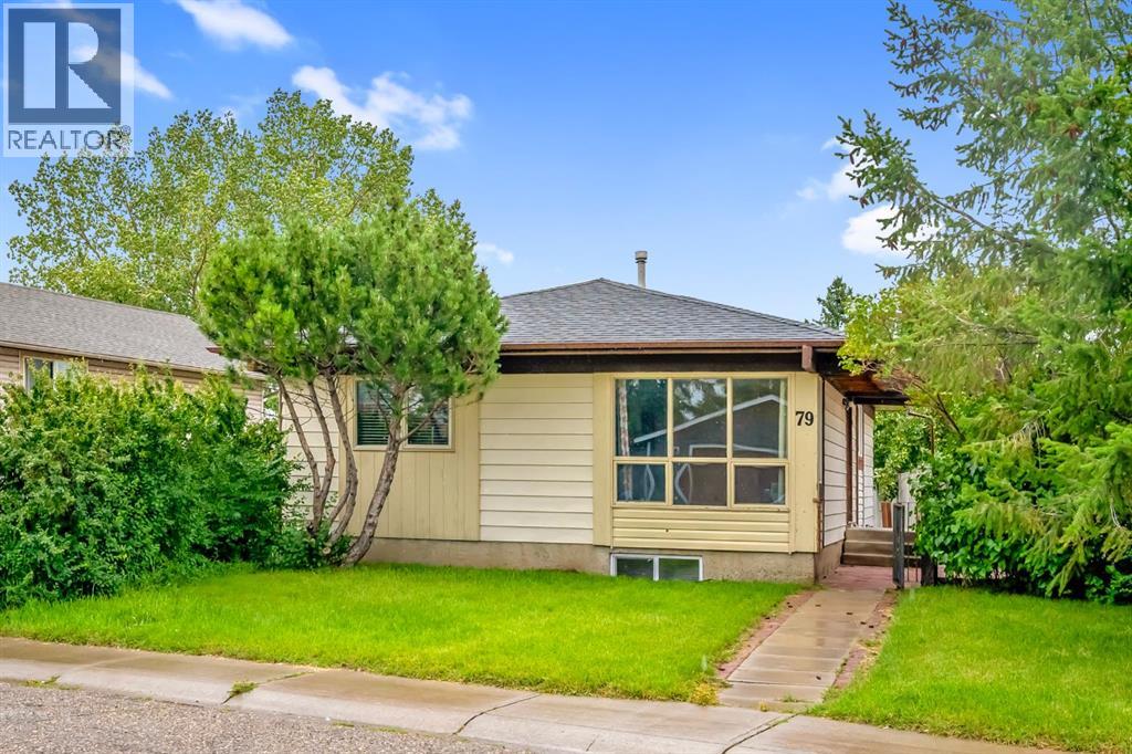 79 Abalone Way Ne Property Photo 1