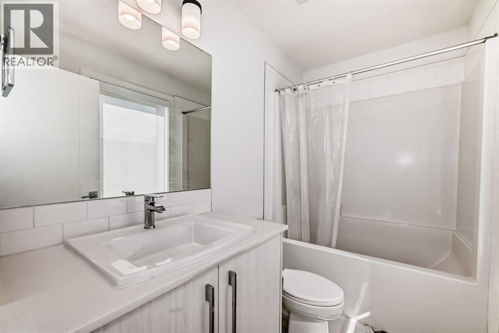 335 Creekside Boulevard Property Photo 20