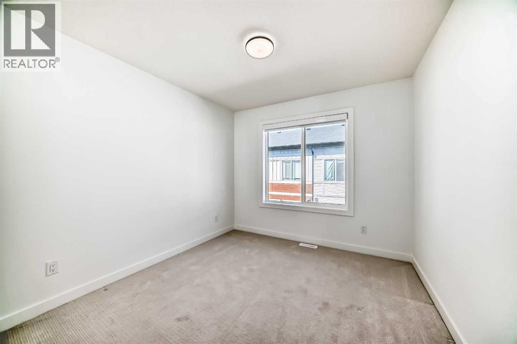 335 Creekside Boulevard Property Photo 21