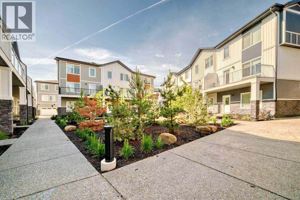 335 Creekside Boulevard Property Photo 32