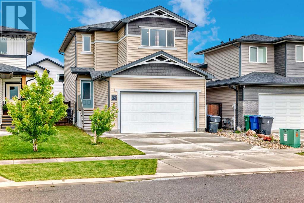 673 Aquitania Boulevard W Property Photo 1