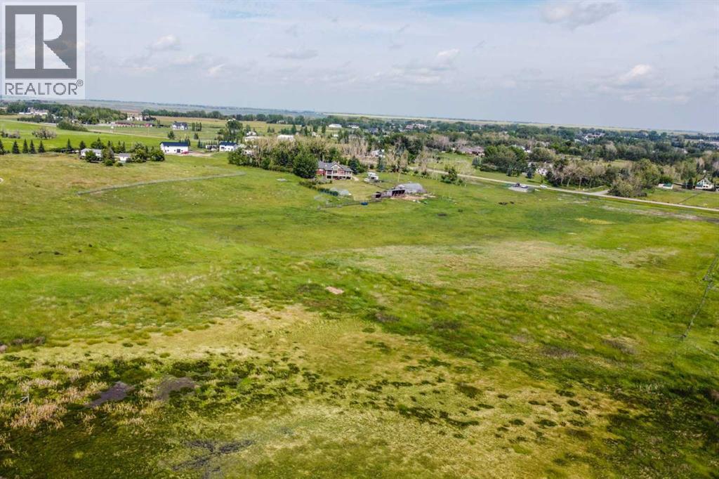 80 Street E Property Photo 4