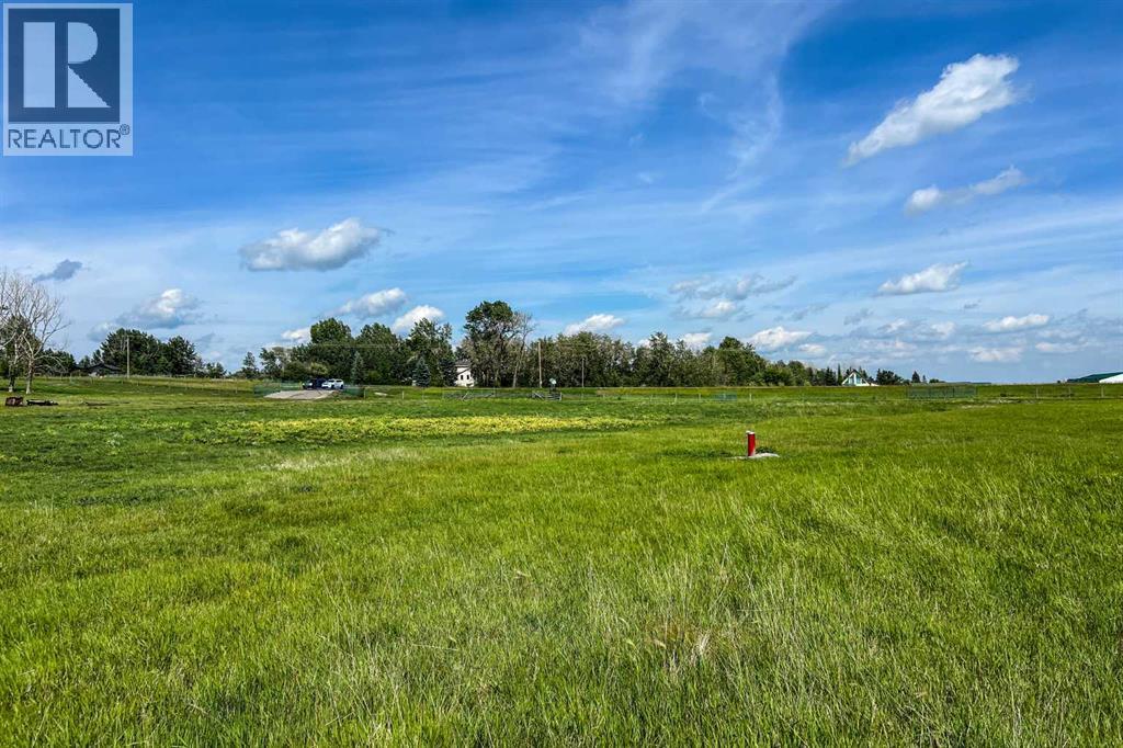 80 Street E Property Photo 7