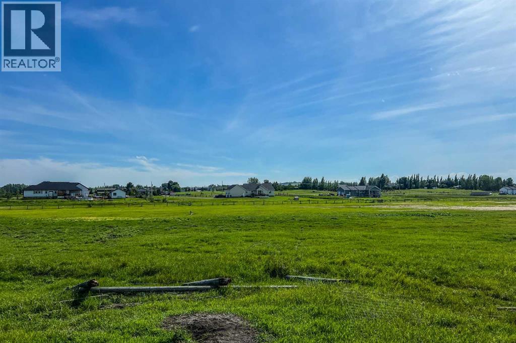 80 Street E Property Photo 9