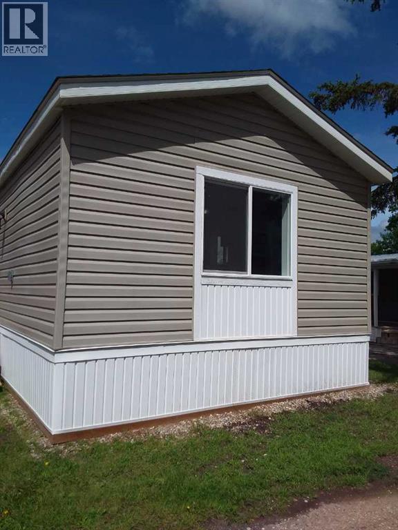 6220 17 Avenue Property Photo 1