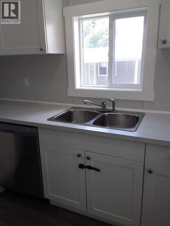 6220 17 Avenue Property Photo 13