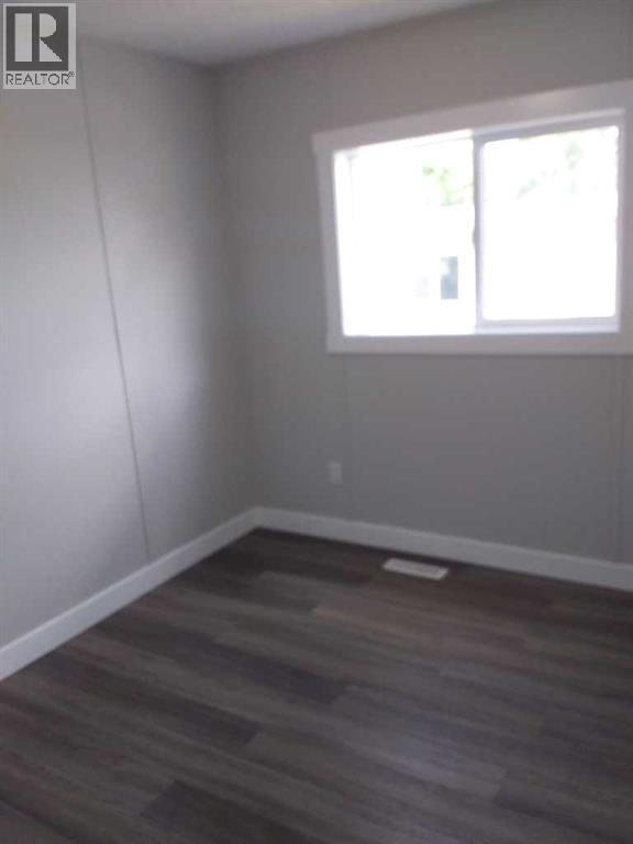 6220 17 Avenue Property Photo 20