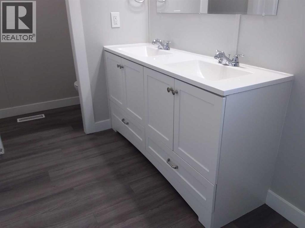 6220 17 Avenue Property Photo 29