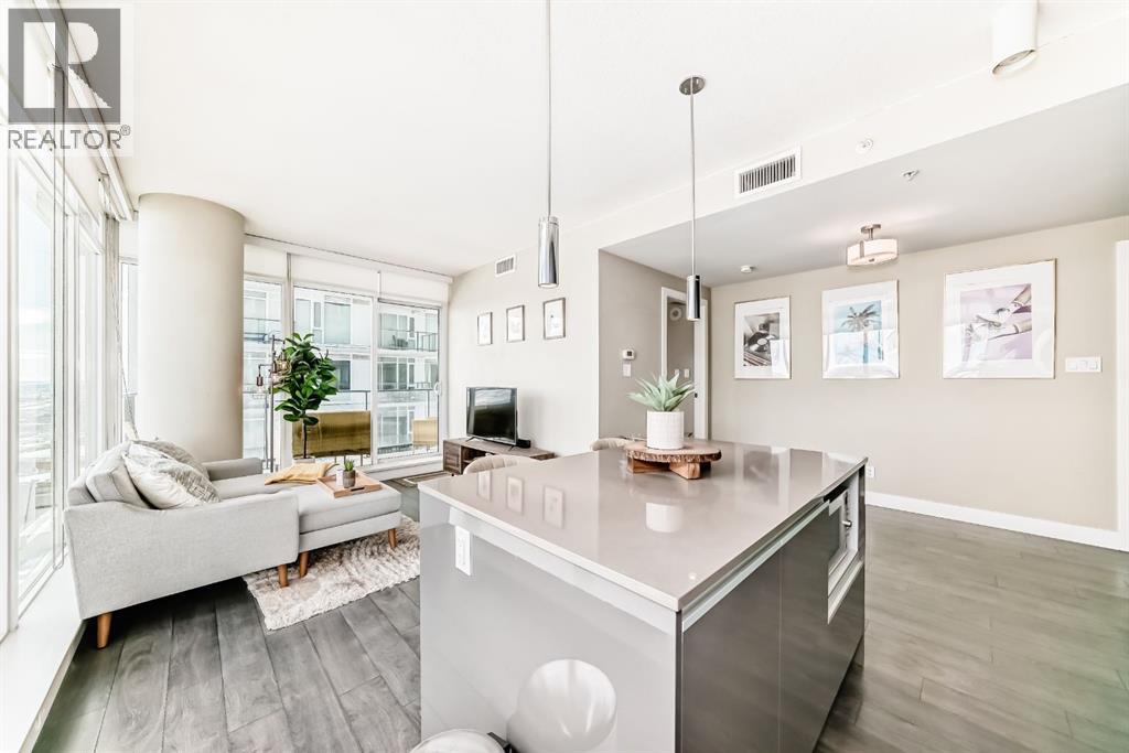 1122 3 Street Property Photo 3