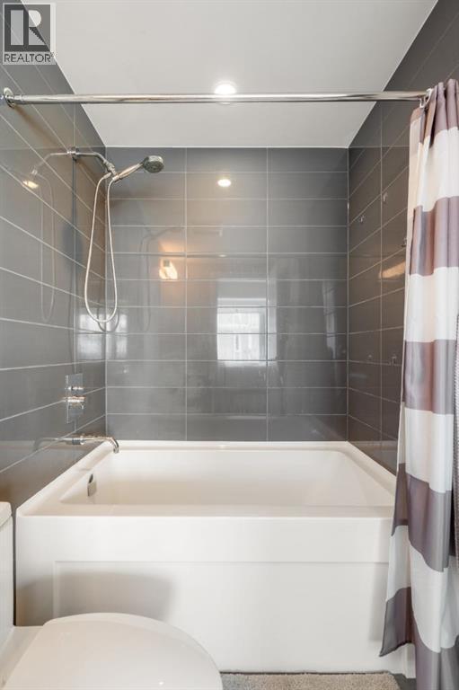 1122 3 Street Property Photo 21