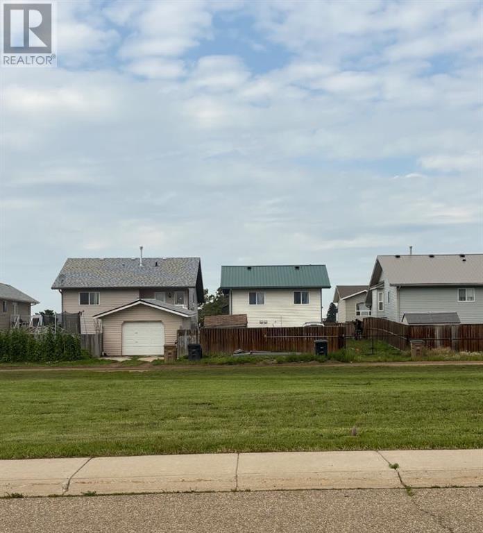 83 Upland Manor W Property Photo 1