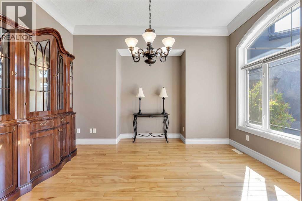 226 Royal Birch View Property Photo 7