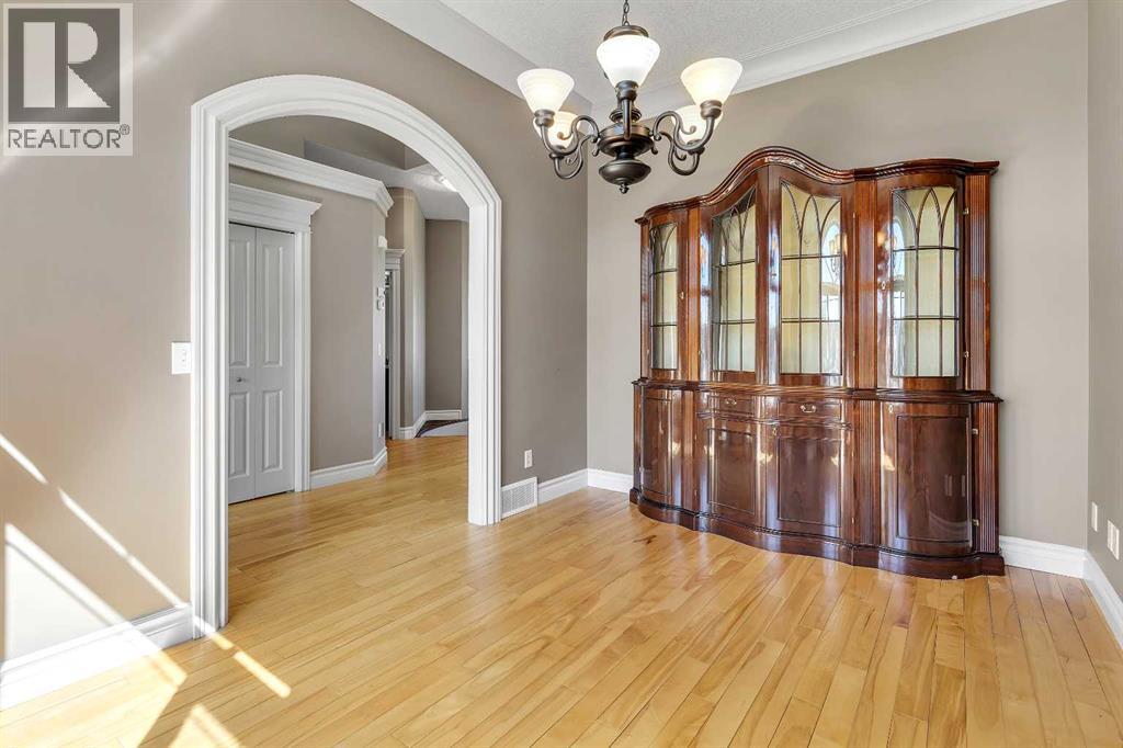 226 Royal Birch View Property Photo 9