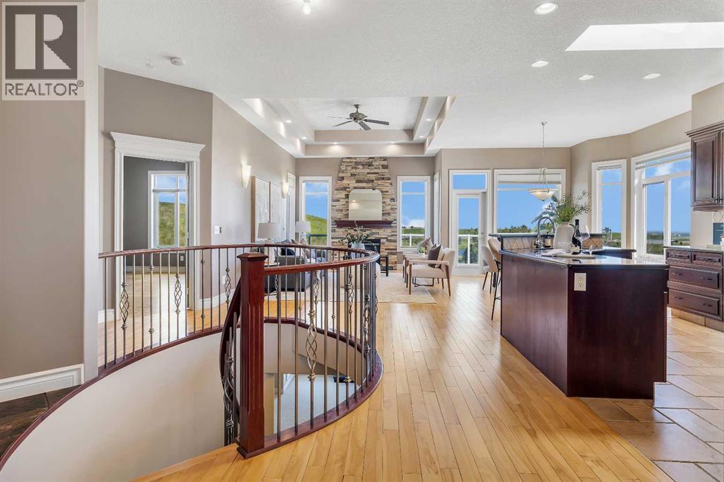 226 Royal Birch View Property Photo 11