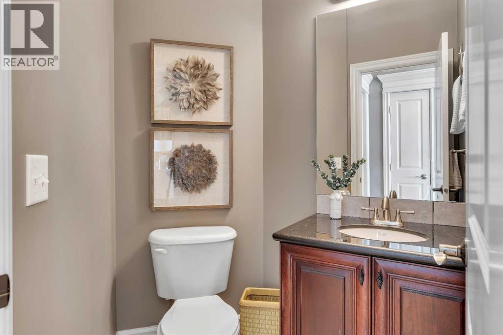 226 Royal Birch View Property Photo 13