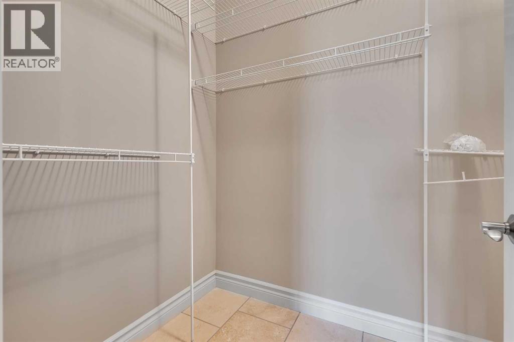 226 Royal Birch View Property Photo 39