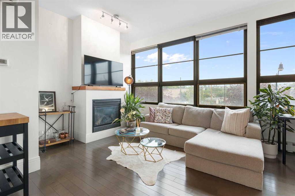 2, 177 9 Street Ne Property Photo 1