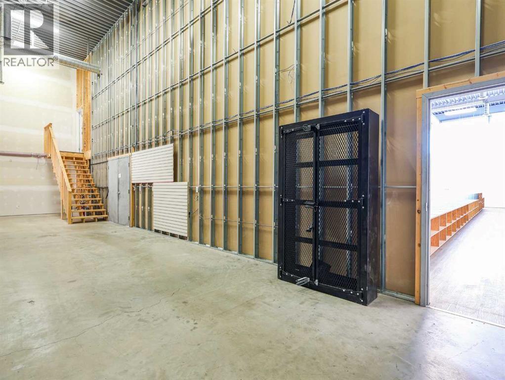 4805 75 Street Property Photo 12