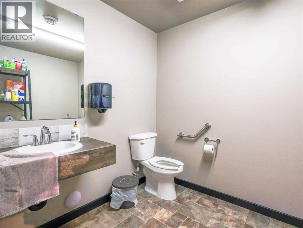 4805 75 Street Property Photo 22