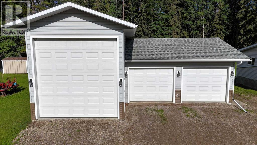 710 54 Street S Property Photo 9